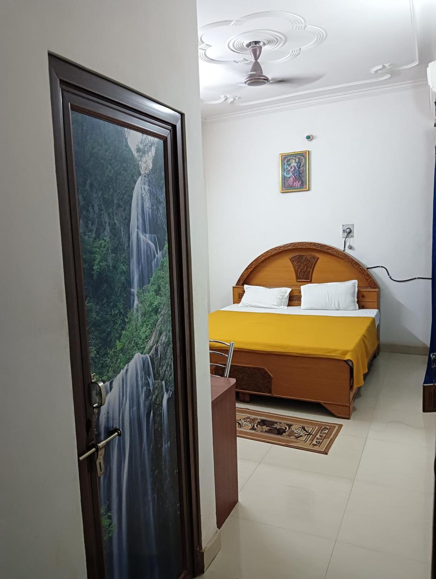Varuna Palace Varanasi , Near Mandir & Ghat'S Экстерьер фото