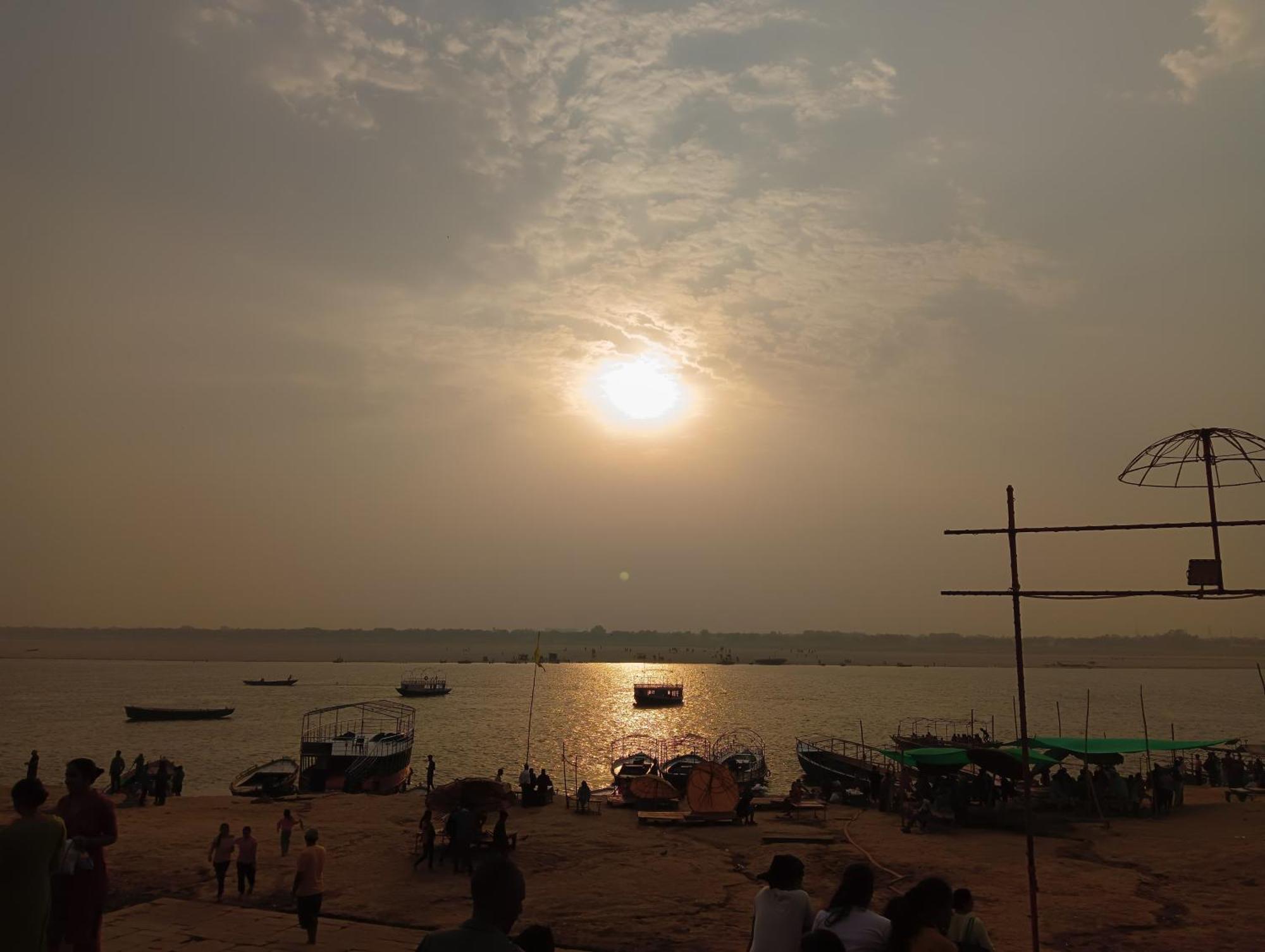 Varuna Palace Varanasi , Near Mandir & Ghat'S Экстерьер фото